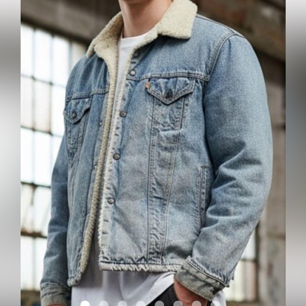 Levi's 79520 Blue Denim Jacket with cream Sherpa Collar size M Y2K woman
